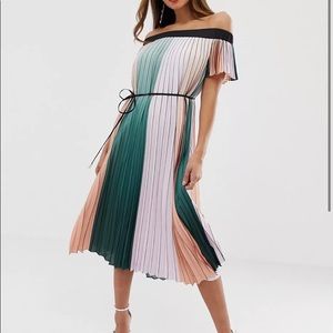 NEW TED BAKER Colourblock Pleated Midi Dress